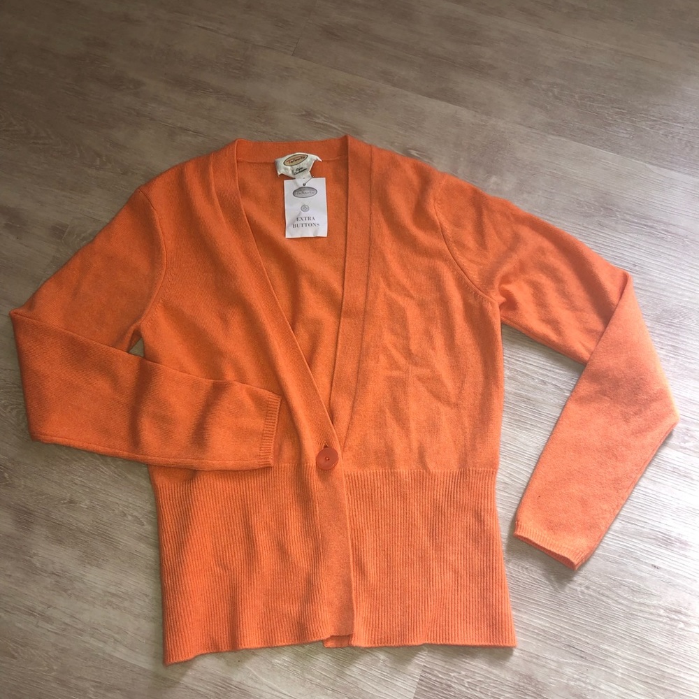 Talbots cashmere cardigan modern cut Medium NWT